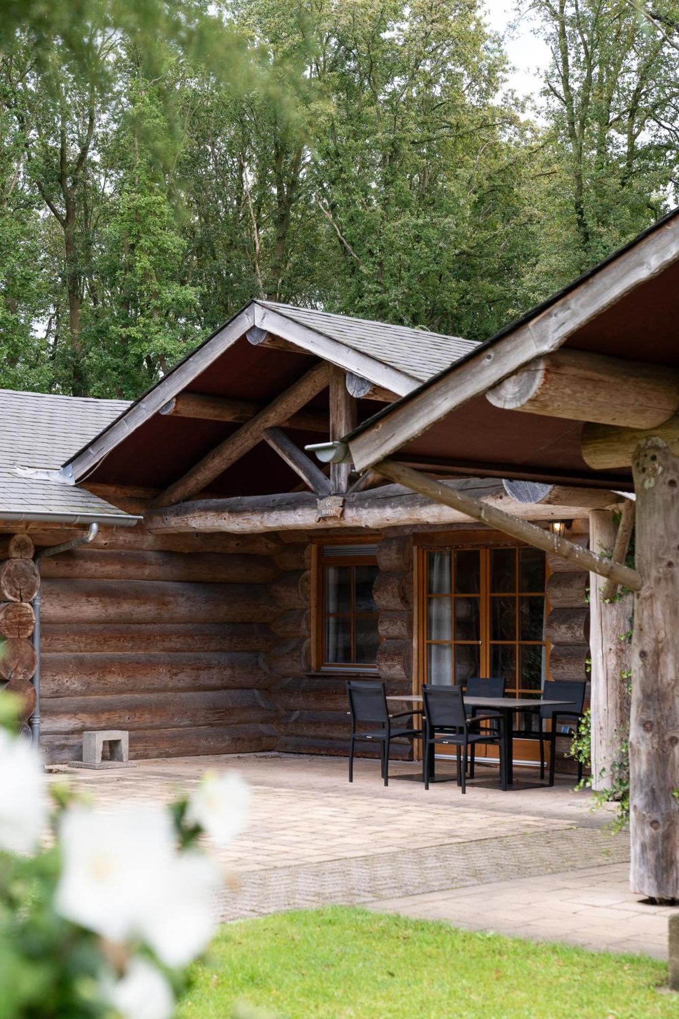 Boomgalows De Roestelberg Kaatsheuvel Extérieur photo